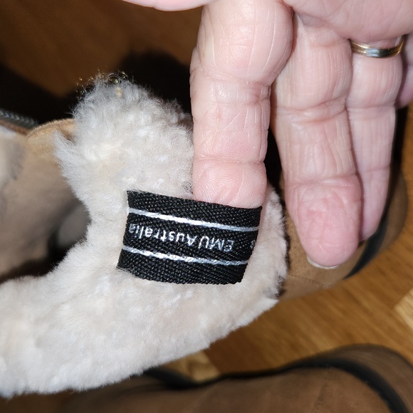 Emulated Australia boots - Picture 11 of 11